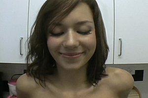摸大胸脯美女